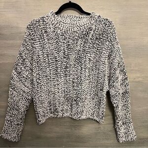 Poof Apparel High Collar Cropped‎ Black White Popcorn Sweater Medium GC
